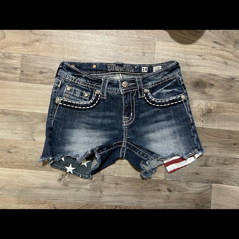 Miss me short